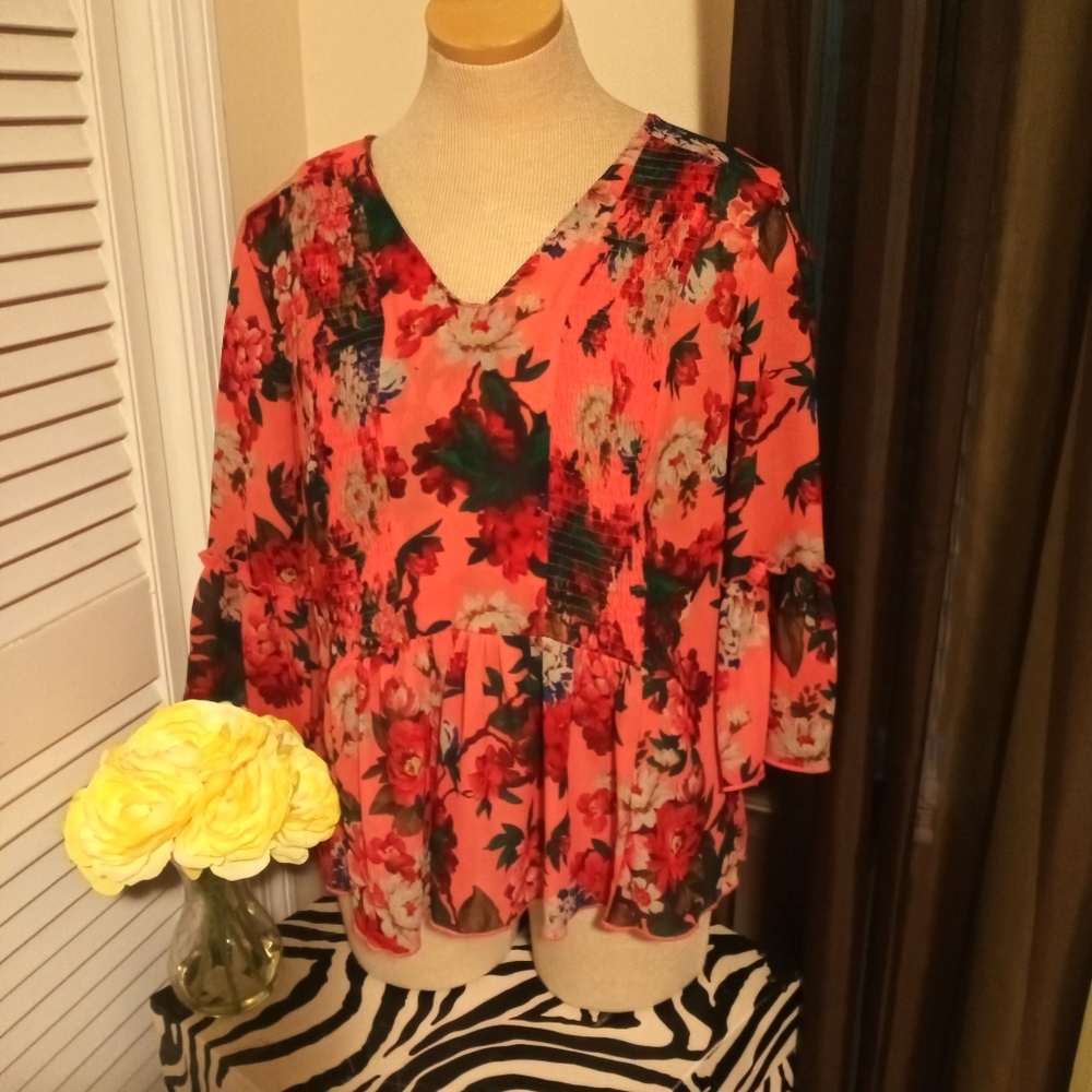 Medium Vintage American Floral Top